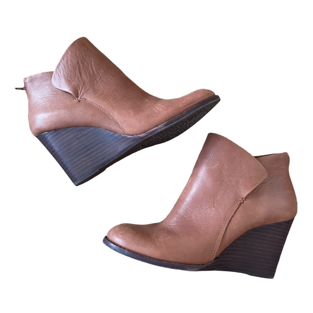 Gianni Bini Brown Done-Deal Leather Wedge Ankle Boots Size 8.5